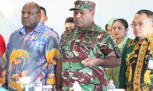 Dandim 1702/JWY Letkol Cpn Athenius Murip.S.H.,M.H., turut serta menghadiri Pelantikan Pengurus Tim Penggerak PKK Provinsi Papua Pegunungan periode 2023-2028 bertempat di Hotel Grand Baliem Wamena, Kota Wamena, Kabupaten Jayawijaya, Provinsi Papua Pegunungan, pada Kamis (9/2/2023)