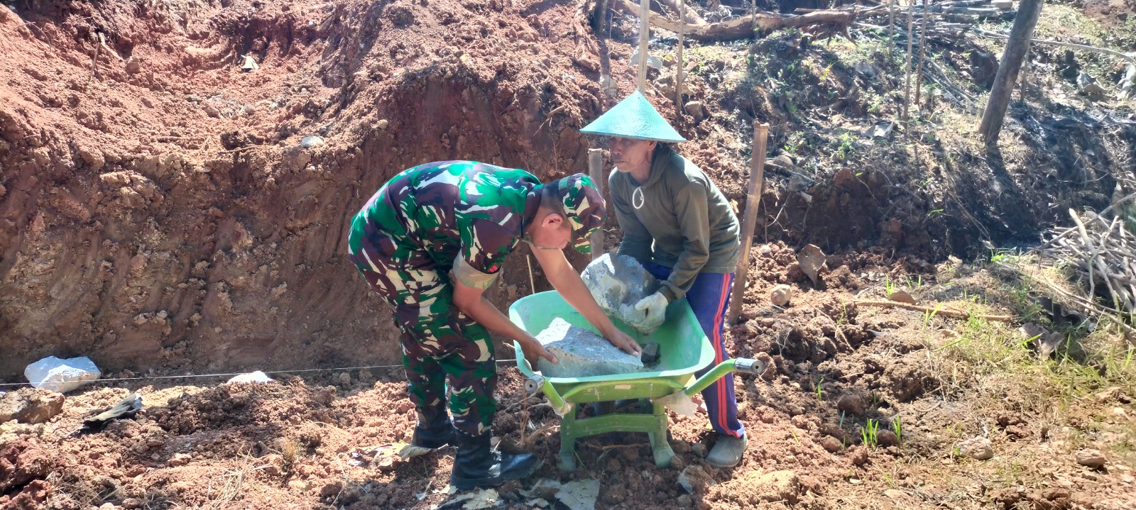 Satgas TMMD Kodim Wonogiri di Desa Rejosari, Kamis (21/9/2023).