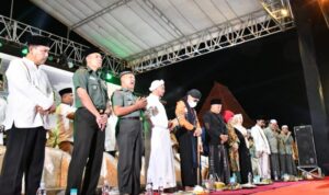 Danrem 081/DSJ Ngaji Bareng Gus Miftah, Gus Azmi dan Gus Hafidz di Ponorogo