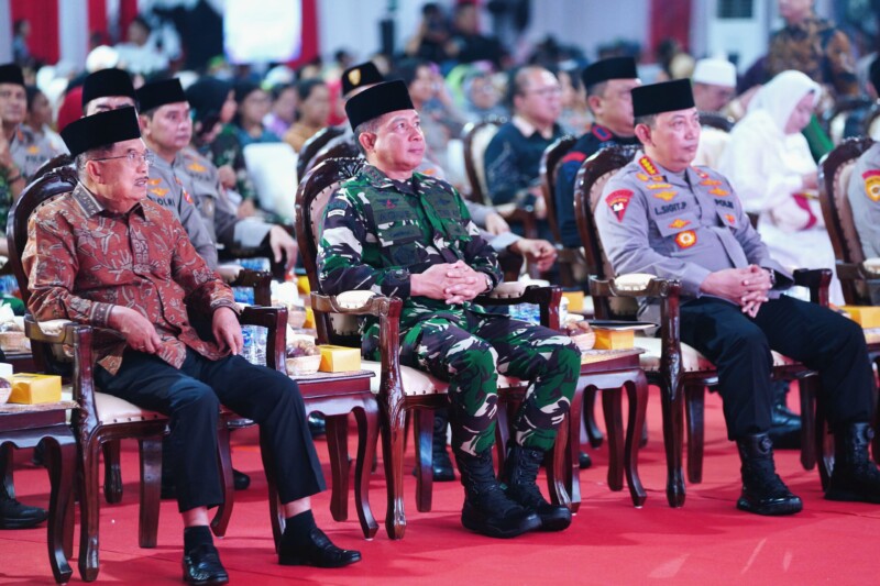 Jelang Peringatan Hari Bhayangkara ke-78, Jenderal TNI Agus Subiyanto Hadiri Doa Bersama Lintas Agama di Mabes Polri