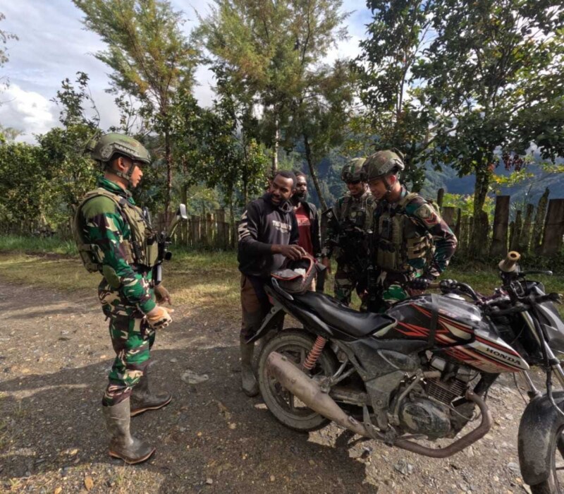 Ciptakan Kondusifitas Wilayah, Satgas Yonif 509 Kostrad Lakukan Hal Ini di Kampung Titigi Papua