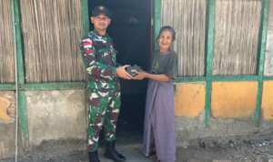 Dukung Kesejahteraan Rakyat, Satgas Yonkav 6/NK Berikan Hal Ini Pada Masyarakat Perbatasan RI-Timor Leste