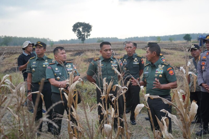 Dampingi Kunker Aster Panglima TNI, Danrem 071/Wijayakusuma: Kami Sangat Berkomitmen Dukung Kesejahteraan Masyarakat!