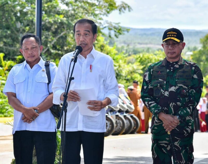 Panglima TNI Dampingi Presiden RI Resmikan Inpres Jalan Daerah di Aceh Besar
