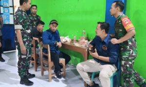 Di Warung, di Hati Rakyat: Jejak Sunyi Pelda Jumarno Menyatu dengan Warga