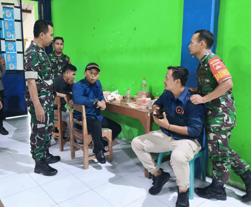 Di Warung, di Hati Rakyat: Jejak Sunyi Pelda Jumarno Menyatu dengan Warga