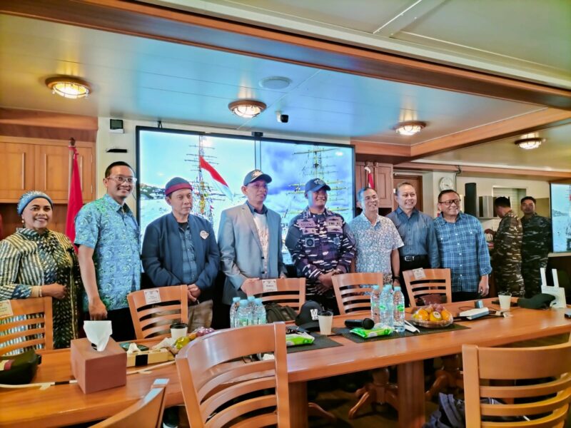 Di Atas Samudra, UNAIR Meneguhkan Cinta Negeri