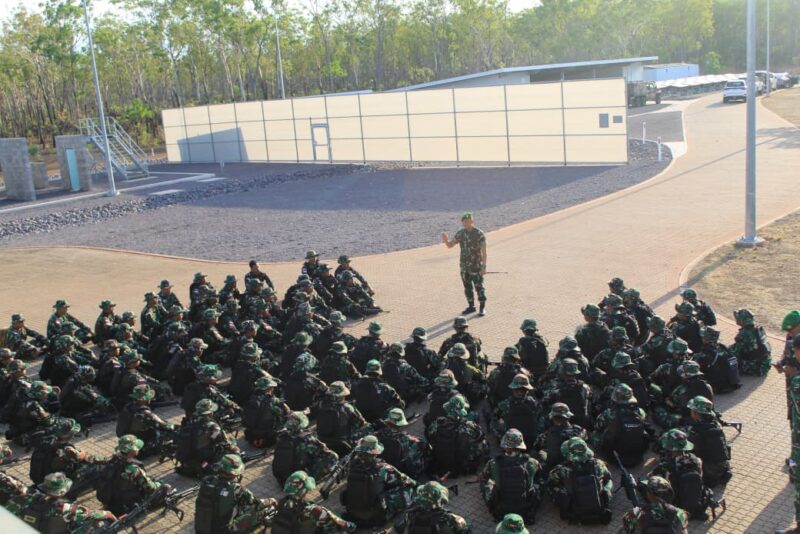Pangdam V/Brawijaya Meninjau Latma TNI-AD dan Angkatan Darat Australia