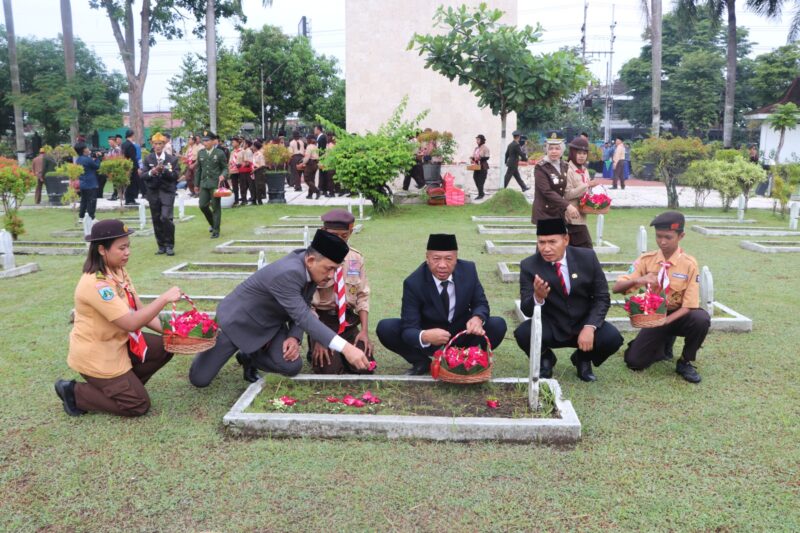 Kodim 0807/Tulungagung Gelar Apel Ziarah Nasional Peringati Hari Pahlawan 2025