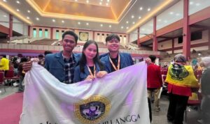 Ksatria Airlangga Harumkan Nama UNAIR di Ajang Debat Nasional KDMI 2025