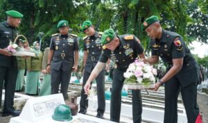 Mayjen TNI Rudy Saladin Pimpin Ziarah Rombongan Peringati Hari Juang TNI AD dan HUT Ke-77 Kodam V/Brawijaya