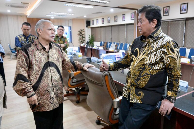 Wamen Viva Yoga Sambut Minat Investor China Kembangkan Bambu di Kawasan Transmigrasi