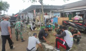 Kodim 0806/Trenggalek Bersih-Bersih Pasar, Ternyata Ini Alasannya