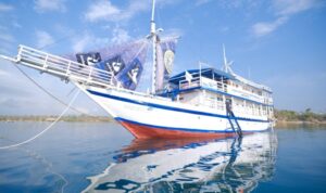 UNAIR Kerahkan Rumah Sakit Terapung ke Aceh Tamiang