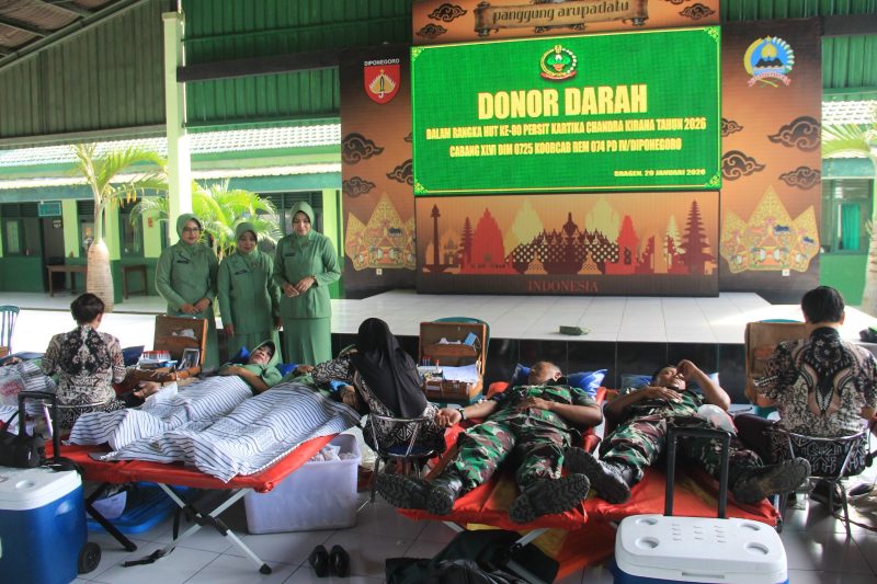 Peringati HUT ke-80, Persit Kodim Sragen Gelar Donor Darah Jelang Ramadhan