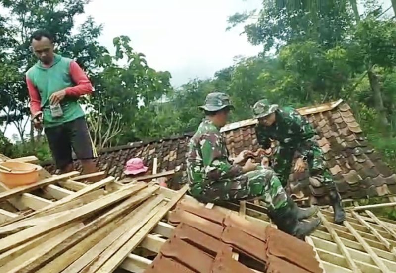 Satgas TMMD ke-127 Kodim Wonogiri Percepat Rehab Rumah Warga di Desa Kembang