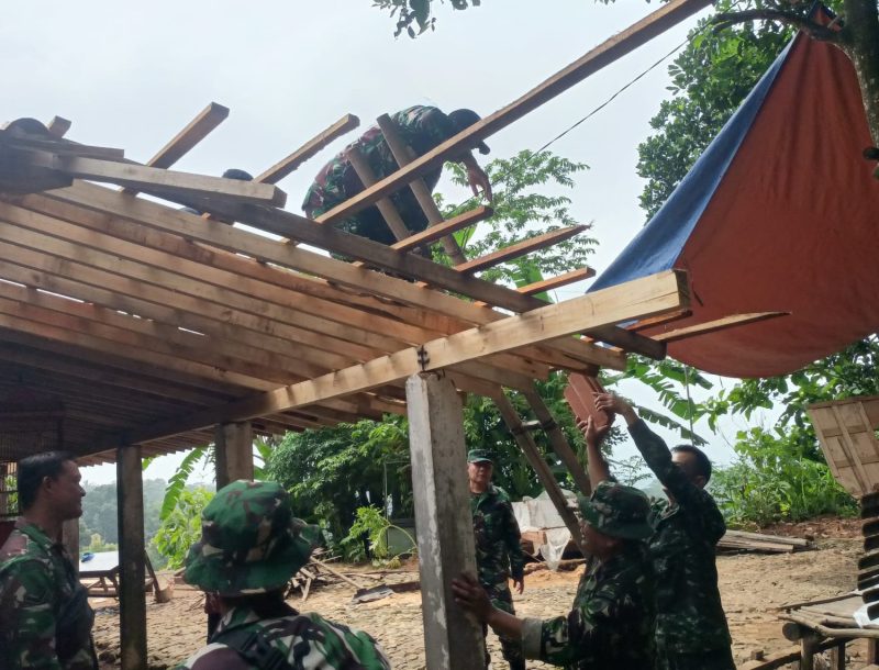 Awasi Pembangunan hingga Sambangi Warga, Perwira Pengawas TMMD Wonogiri Turun Langsung ke Lapangan