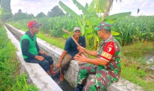 Sapaan Sehari-hari Babinsa yang Menjadi Jembatan Solusi bagi Warga Desa