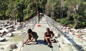 TNI Renovasi Jembatan Sungai Lembara, Buka Akses Vital Warga Humbahas