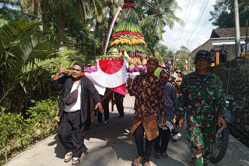 Kirab Tumpeng Sedekah Bumi Lestarikan Budaya Lokal di Trenggalek