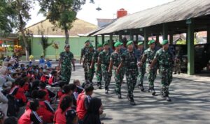 Bukan Sekadar Outing Class, Siswa SD Digembleng Disiplin ala TNI