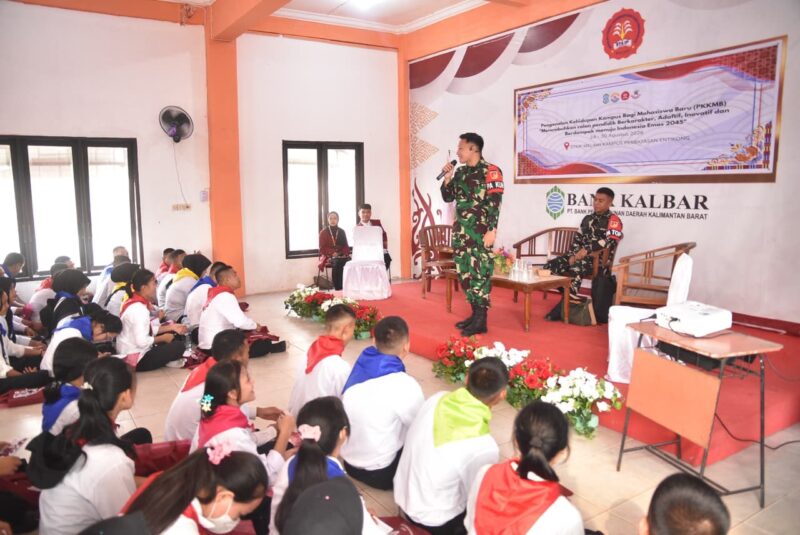 TNI Bekali Mahasiswa Perbatasan dengan Wawasan Kebangsaan